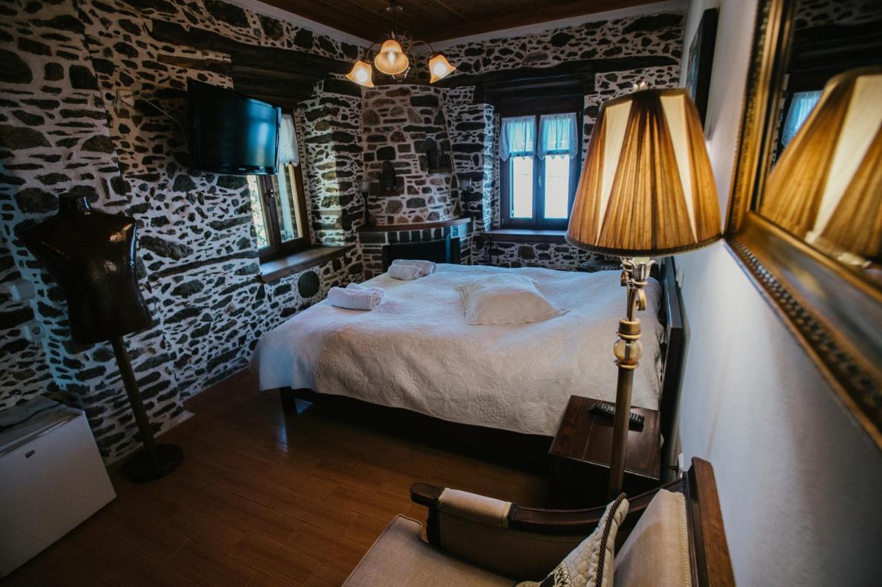 Eudora Full Guest House تساغارادا المظهر الخارجي الصورة