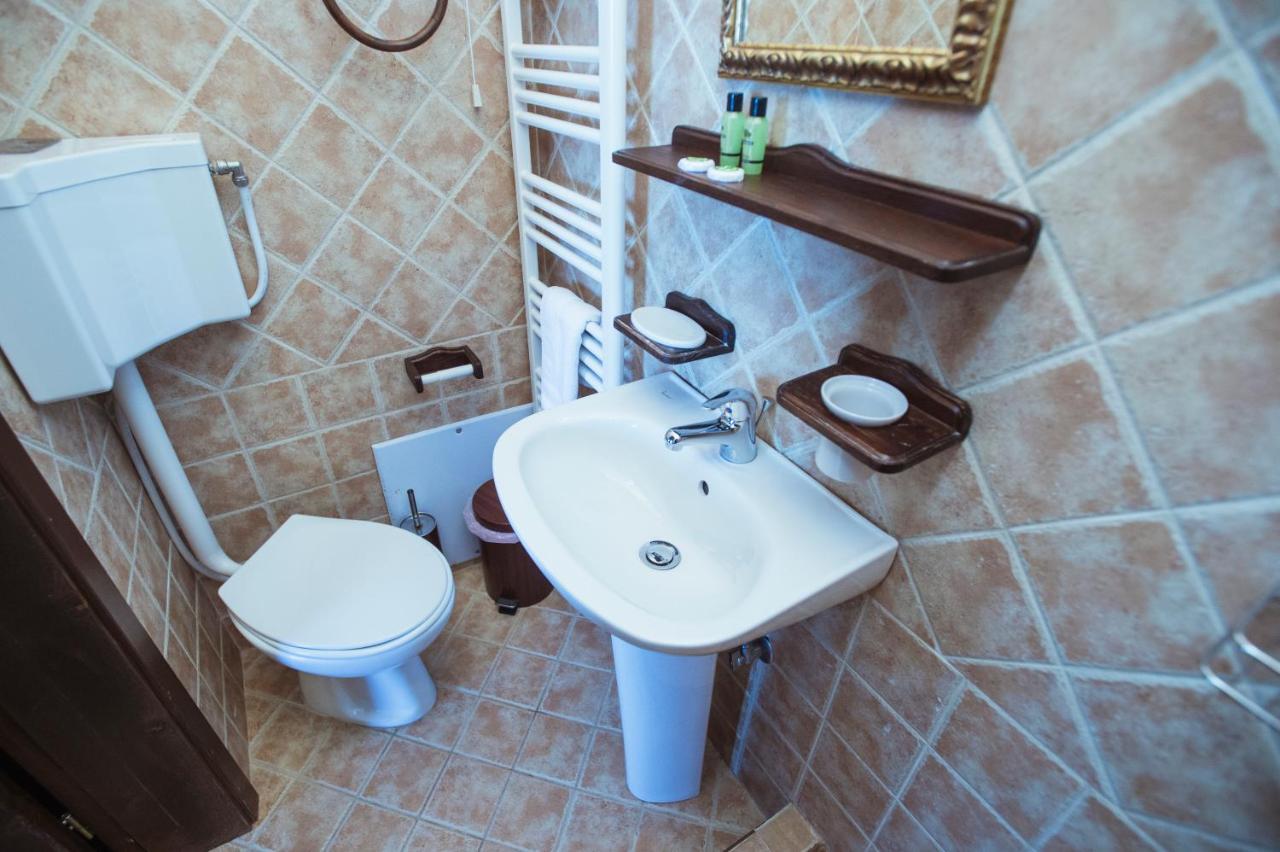 Eudora Full Guest House تساغارادا المظهر الخارجي الصورة