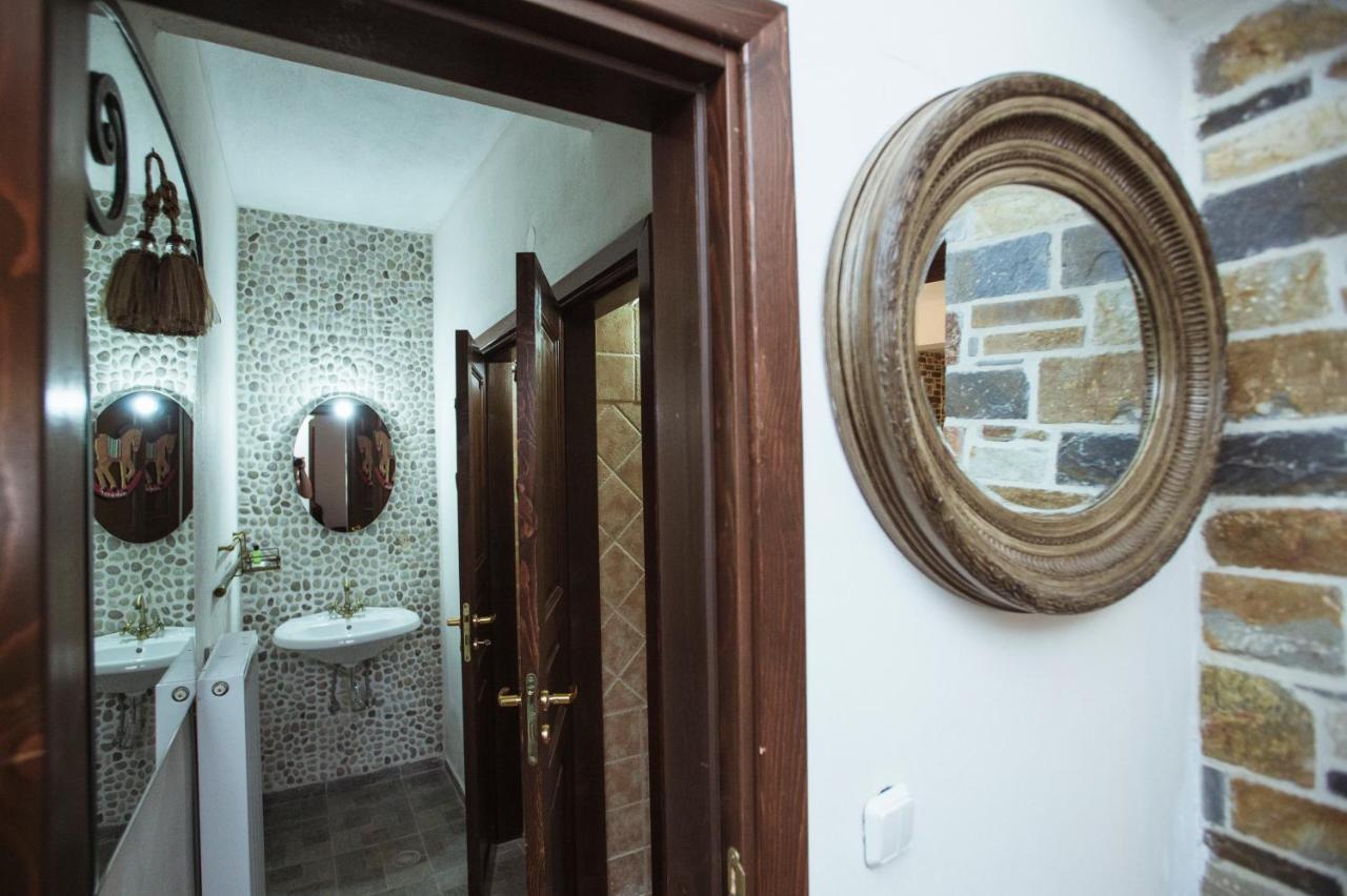 Eudora Full Guest House تساغارادا المظهر الخارجي الصورة
